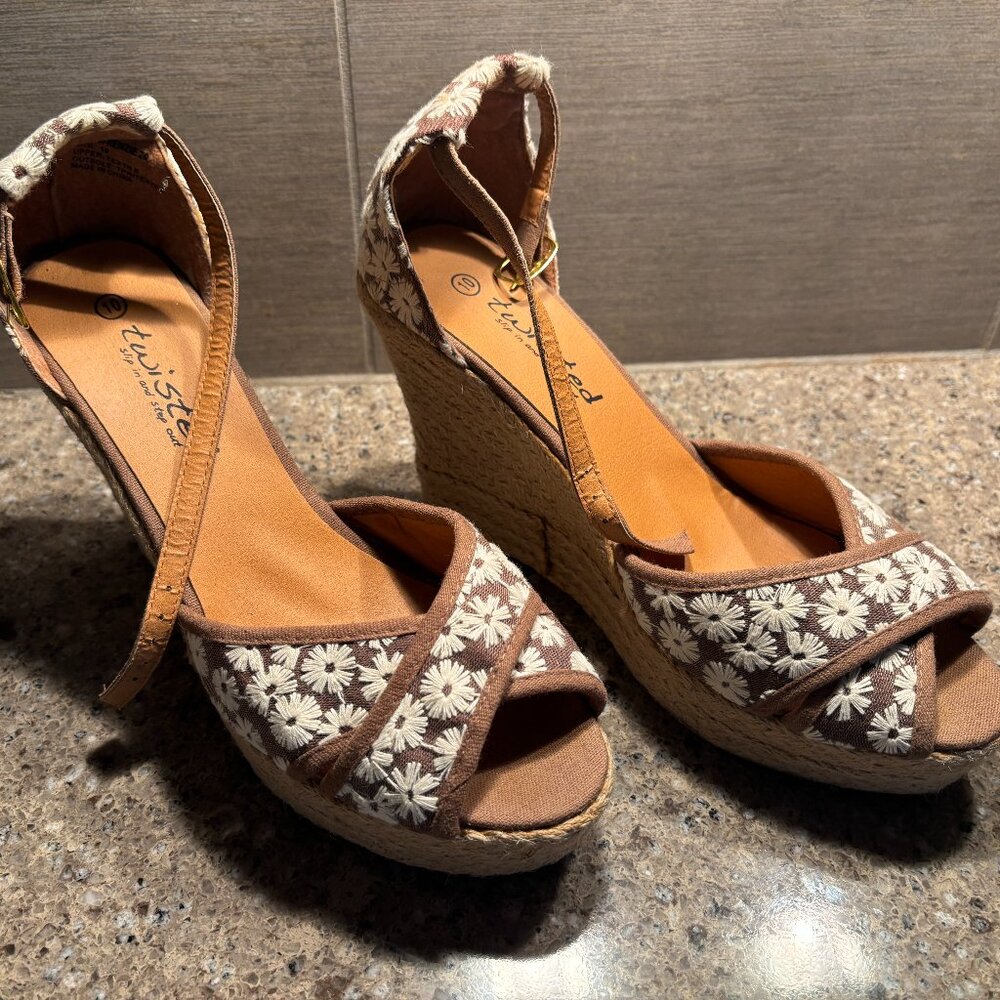 Twisted Kenzie Espadrille Wedge Heel Sandal, Size 10